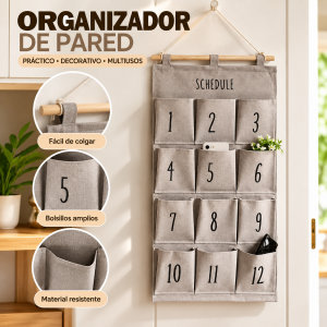 Organizador colgante de pared con 12 bolsillos para guardar accesorios y objetos pequeños. Diseño vertical práctico para aprovechar el espacio. Venta por mayoreo.