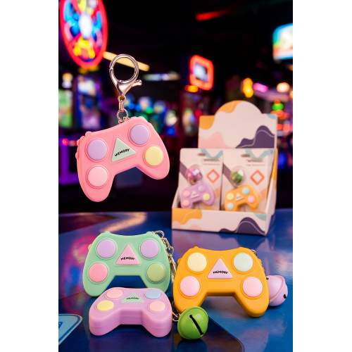 Llavero consola mini juego de memoria tipo control gamer,  juguete portátil con luces y sonidos en colores surtidos ideal como regalo para niños y coleccionistas, Mayoreo AR53 