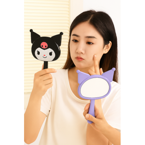 Espejo de mano portátil con diseño kawaii de orejas de gato y personaje animado, accesorio ligero y resistente ideal para maquillaje, retoques y uso diario, Mayoreo 4982