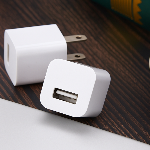 Cargador USB de Pared 5V 1A Universal Color Blanco, Adaptador Compacto para Teléfonos, Tablets y Dispositivos Móviles, Carga Segura y Rápida, Compatible con Android, iPhone, Audífonos, Smartwatch y Más, Mayoreo TT-3001 Cargador USB de Pared 5V 1A Universal Color Blanco, Adaptador Compacto para Teléfonos, Tablets y Dispositivos Móviles, Carga Segura y Rápida, Compatible con Android, iPhone, Audífonos, Smartwatch y Más, Mayoreo TT-3001