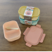 lonchera de plástico con compartimentos, tapa hermética y diseño pastel – ideal para lunch escolar o de oficina mayoreo 81202