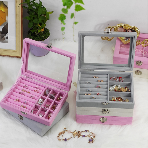 Caja organizadora de joyería con tapa transparente y acabado aterciopelado, estuche elegante con compartimentos para anillos, aretes y collares, diseño compacto 20×15×5 cm ideal para tocador y regalo, Mayoreo 13181