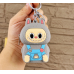 Llavero muñeco BOOMI personaje caricatura de labubu, colgante tierno de silicón con correa decorativa, accesorio divertido para llaves, bolso o mochila, Mayoreo 04- CX188