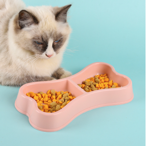 Plato para mascotas con doble compartimento, ideal para servir alimento o premios por separado- Por mayoreo