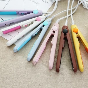 Luce un cabello siempre perfecto con esta mini plancha portátil, práctica, ligera y con diseño moderno. Venta al por mayor  LX-BH-2107