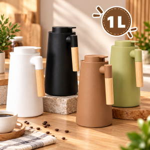 Jarra térmica con capacidad de 1 litro, ideal para servir y conservar bebidas durante el día.