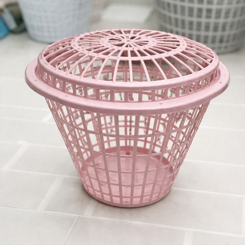 Canasta de plástico multiusos ideal para ropa, lavandería, organización del hogar y almacenamiento. Por Mayoreo 0024