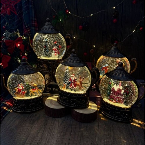 Bola de nieve navideña con luz LED y figuras de Santa Claus, decoración luminosa tipo farol retro para interiores, hogar y regalo. Por Mayoreo D-21663