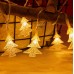 Guirnalda de luces LED con diseño de arbolitos navideños y luz cálida, ideal para decorar espacios en Navidad, fiestas temáticas Por Mayoreo  D-22084