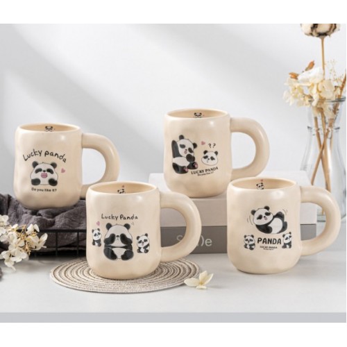 Taza de Cerámica “Lucky Panda” – Modelo con Asa Grande – Por Mayoreo MZ-8119-1