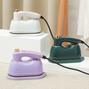 Mini plancha plegable y compacta para retoques rápidos en casa o viaje. Venta por mayoreo