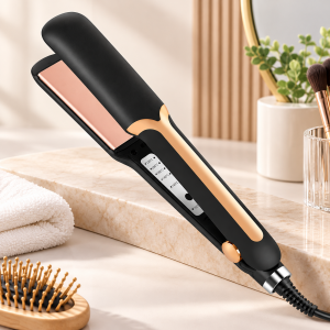 Plancha eléctrica para cabello con placas amplias y temperatura ajustable. Ideal para alisar y complementar rutinas de estilizado. Venta por mayoreo.
