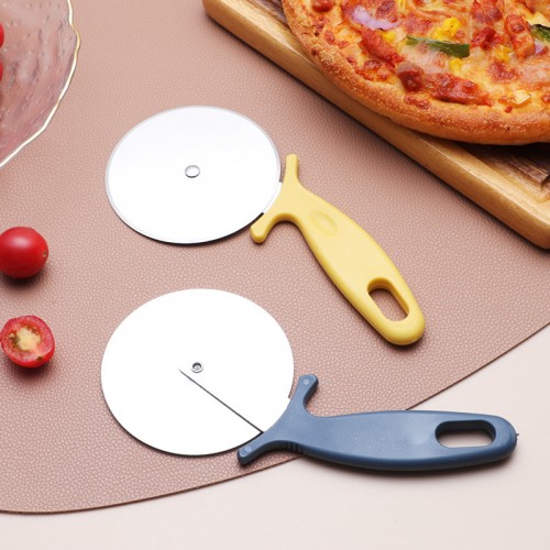 Cortador de pizza de acero inoxidable con mango ergonómico – Venta por mayoreo 032-64