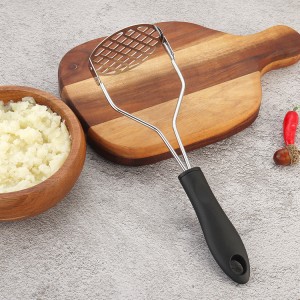 Prensador de papas de acero inoxidable con mango ergonómico – Venta por mayoreo 032-66