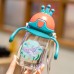 Botella deportiva de 380 ml con divertidos diseños de animalitos, con tapa decorativa tipo corona y asas laterales para un mejor agarre. Ideal para niños. Venta por mayoreo 0892