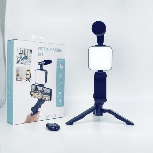 Kit de grabación multifuncional AY-49K con estabilizador para celular, micrófono direccional, luz LED y soporte ajustable. Ideal para grabar videos. Venta por mayoreo 