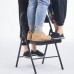 Silla plegable con asiento y respaldo acolchonado en color negro. Estructura metálica resistente y diseño práctico que ahorra espacio venta al por mayor  13893-4Silla plegable acolchonada negra – Cómoda y resistente para oficina y hogar