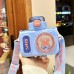 Divertida botella para niños con diseño de camara fotografica icluye correa ajustable par llevarla colgada y boquilla abatible a prueba de derrames  venta al por mayor  1536