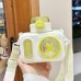 Divertida botella para niños con diseño de camara fotografica icluye correa ajustable par llevarla colgada y boquilla abatible a prueba de derrames  venta al por mayor  1536