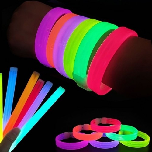 Pulseras luminosas fluorescentes en paquete de 5 piezas, ideales para eventos, fiestas, conciertos y celebraciones de la Copa del Mundo 2026. Colores brillantes y fáciles de activar. Venta por mayoreo 2159-1.