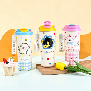 Vaso Térmico de 750 ml con Doble Boquilla, Popote y Diseños Surtidos por Mayoreo