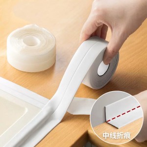 Cinta de masilla autoadhesiva de PVC impermeable, ideal para sellar bordes de baño, cocina e inodoro. 3.7cm*3m Evita filtraciones y moho. Venta por mayoreo 34142-134