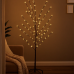 Árbol decorativo artificial en color negro, con altura de 150 cm y luces LED cálidas. Venta por mayoreo 3648