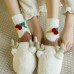 Calcetas de peluche térmicas con diseños navideños, modelos surtidos de Santa, reno y árbol de Navidad. Suaves, cómodas y perfectas para regalo. Venta al por mayor 3799