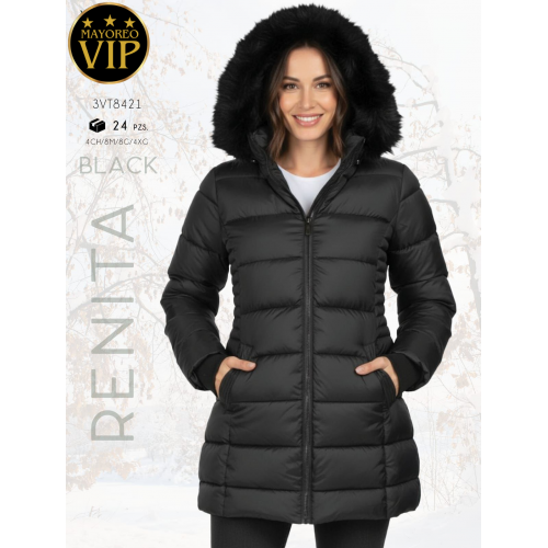 Chamarra larga acolchada para dama con gorro de pelo desmontable color negro Caja con color NEGRO únicamente.  Con Forro de Peluche.   Gorro desmontable.  Venta al por mayor 3VT8421 