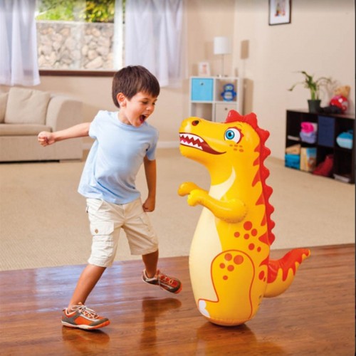 Inflable infantil tipo dinosaurio ideal para juegos recreativos en interiores o exteriores. Diseño colorido y llamativo. Medida 94 cm x 51 cm. Venta por mayoreo 44669EP