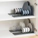 Organizador ajustable para cajones de cocina, con base perforada y varillas móviles que permiten adaptar el espacio a recipientes, platos, tapas y utensilios. Venta por mayoreo 4963