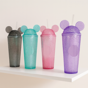 Vaso diseño texturizado y orejas decorativas con popote, colores variados, venta por mayoreo 6013