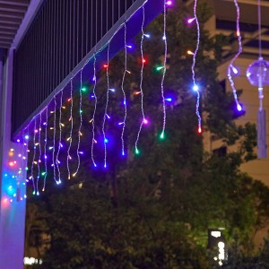 Cortina de luces LED multicolor de 5 metros con 200 focos, cable transparente. Con 8 modos de luz y conector de extensión. Venta al por mayor 6529-57