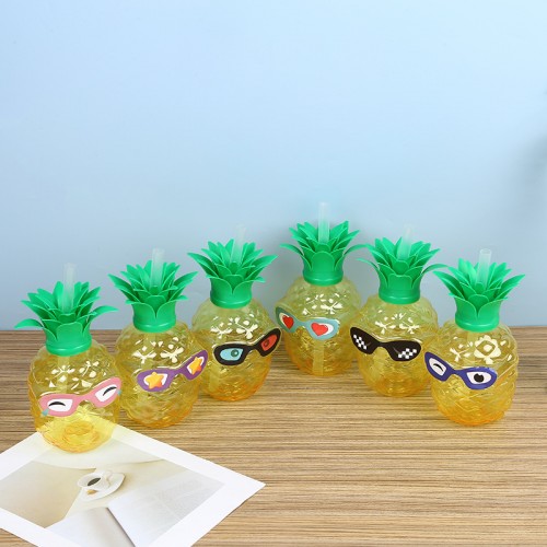 Botella vaso para bebidas con forma de piña 882992