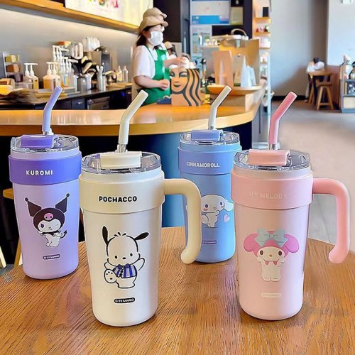 Termo con asa de 850ml de dibujos animados sanrio 883000