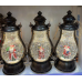 Farol navideño estilo linterna antigua con figuras navideñas y nieve simulada. Luz LED cálida. Venta por mayoreo 883097