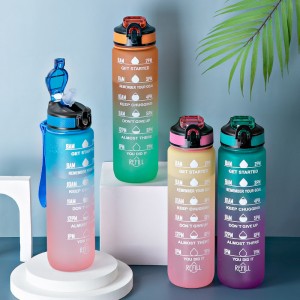 Botella deportiva motivacional degradada con popote y frases motivacionales, colores variados. Venta al por mayor 3572