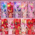 Ramo de rosa de jabón con luz LED, presentación elegante y diseño romántico. Ideal como regalo especial para San Valentín. Venta al por mayor 3956