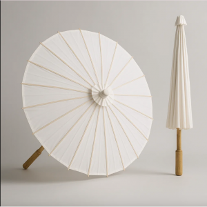 Sombrilla decorativa de bambú y tela blanca. Ideal para eventos, fiestas temáticas, bodas. Venta por mayoreo