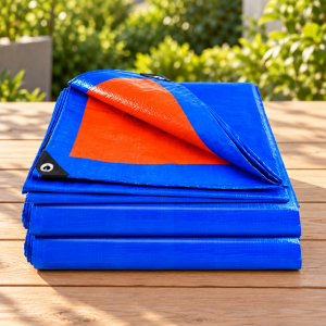 Lona impermeable de polietileno azul de 3 × 4 m con ojillos, ideal para cubrir y proteger objetos o espacios. Venta por mayoreo