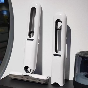 Limpiador de vidrios plegable y compacto, ideal para limpiar ventanas, espejos y superficies lisas. Diseño portátil, práctico y fácil de almacenar. Venta por mayoreo CL-10278-Y.