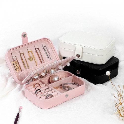 Joyero portátil con espejo y compartimentos ideal para organizar accesorios. Diseño práctico y compacto. Venta por mayoreo Joyero portátil con espejo y compartimentos ideal para organizar accesorios. Diseño práctico y compacto. Venta por mayoreo