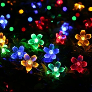 Serie de luces LED multicolor en forma de flores – Guirnalda decorativa para fiestas y hogar. de 4 metros de hilo transparente Por Mayoreo S-60248 