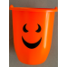 Cubetas halloween con caritas surtidas en diseño de calabaza, ideales para dulces o decoración infantil, modelo Pumpkin Bucket MONSTERINO, venta por mayoreo