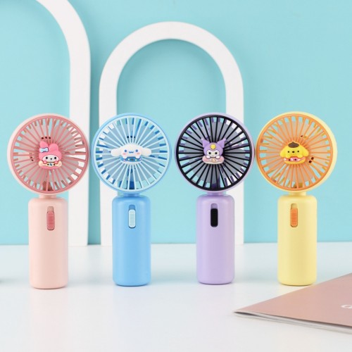 Pequeño ventilador de mano portátil con carga USB de Sanrio DD8054S