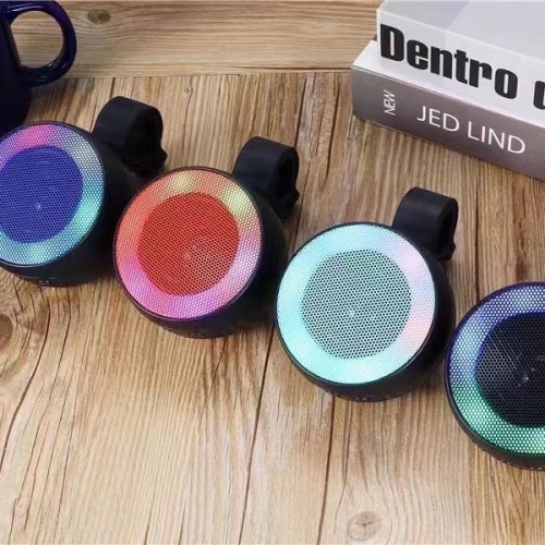 Bocina recargable para bicicleta con luz RGB bluetooth portatil FM-5155