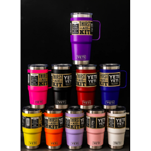 Taza térmica tipo YETI Rambler de 25 oz con tapa, acero inoxidable, doble pared, ideal para bebidas frías o calientes, colores surtidos, venta por mayoreo