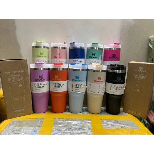 Termo Stanley 30oz sin asa con popote, colores surtidos, acero inoxidable, venta al por mayor