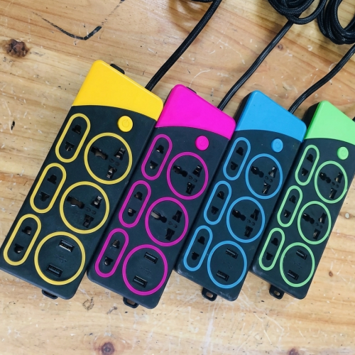 Multicontacto eléctrico con 2 entradas USB ideal para conectar y cargar dispositivos en hogar u oficina. Diseño práctico y moderno. Venta por mayoreo HZ-3823U