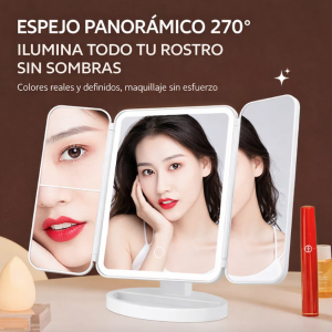 Espejo de maquillaje con luz LED y diseño triple plegable ideal para tocador, viajes o uso profesional. Producto práctico y moderno. Venta por mayoreo.